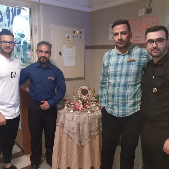 حضور گرم همکاران در ساعات تحویل سال ۱۴۰۲ حضور گرم همکاران در ساعات تحویل سال ۱۴۰۲